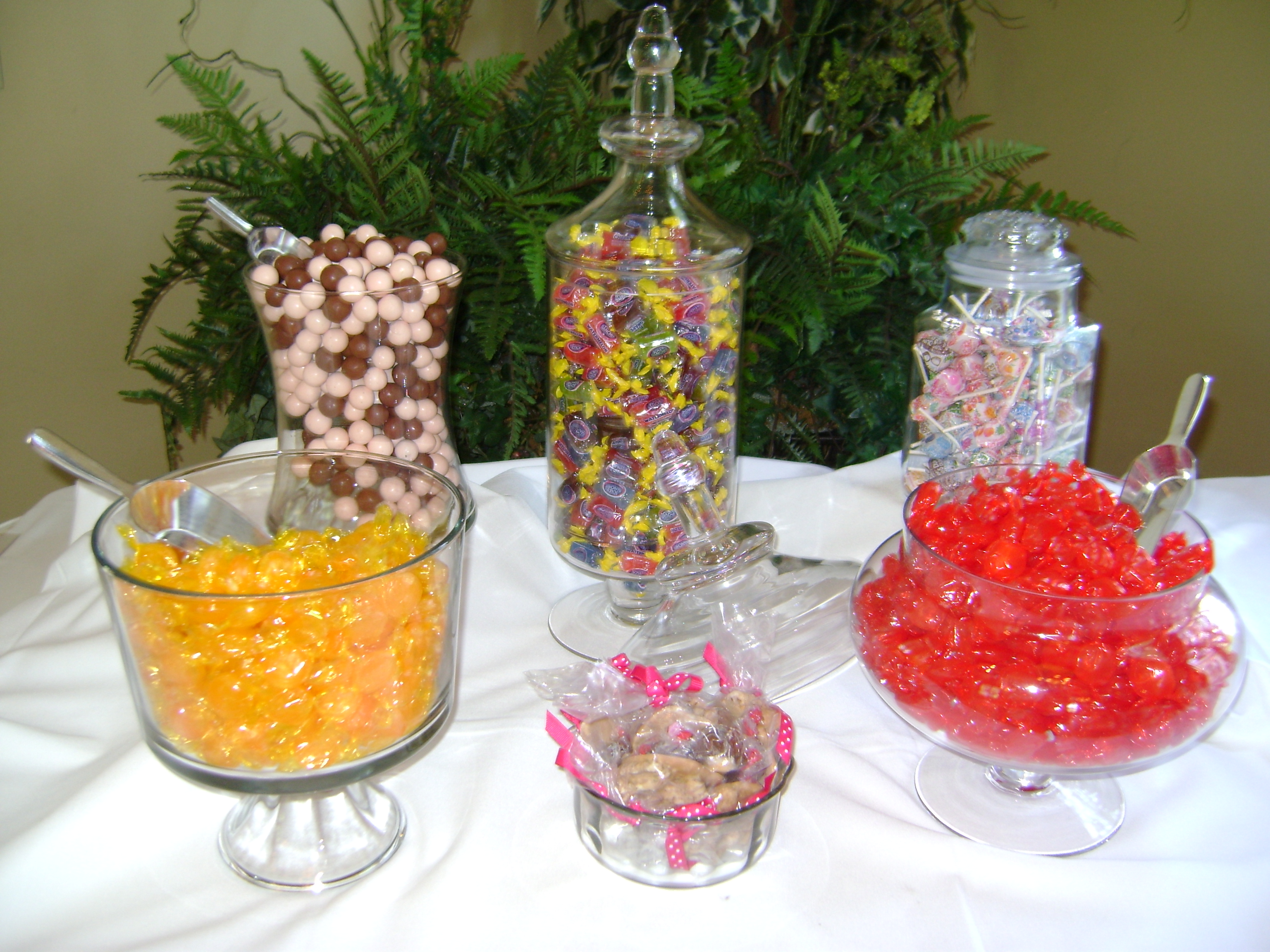 candy bar wedding favor ideas